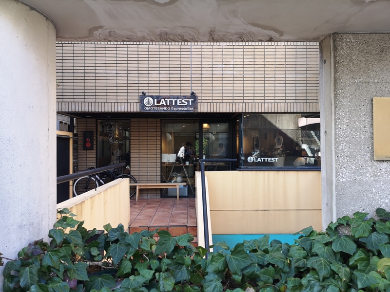 lattestcofffee03 Omotesando-Lattest Espressso Bar表參道小巷內超多可愛小店...走累了來杯拿鐵