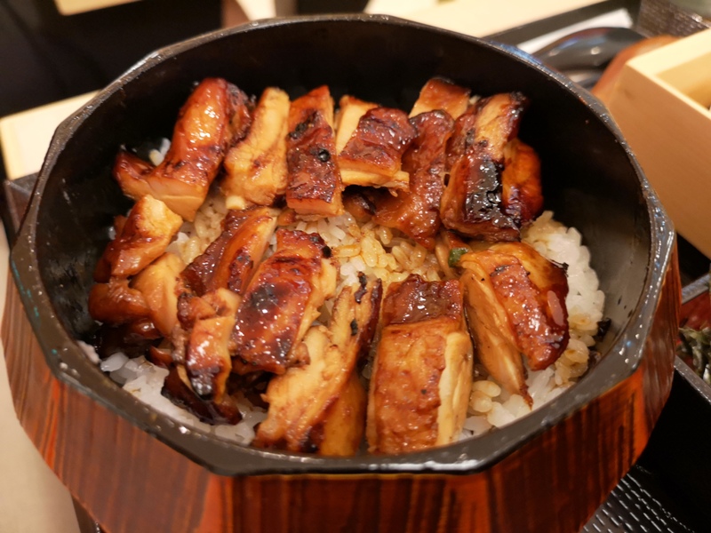 sanwa8 信義-雞三和(統一時代百貨) 親子丼滑嫩爽口 湯頭清爽好搭配