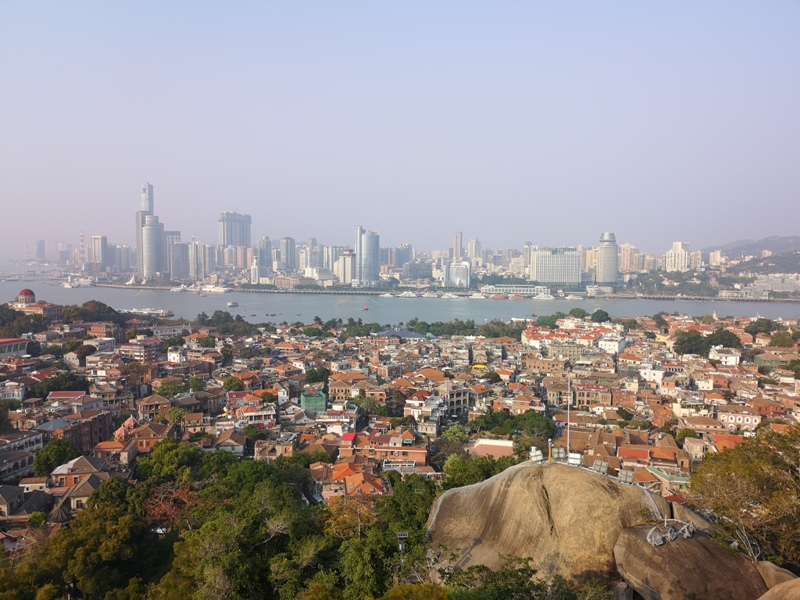 sunlightrock01 Kulangsu-日光岩 鼓浪嶼最高點 盡享碧海藍天紅瓦綠樹的美景