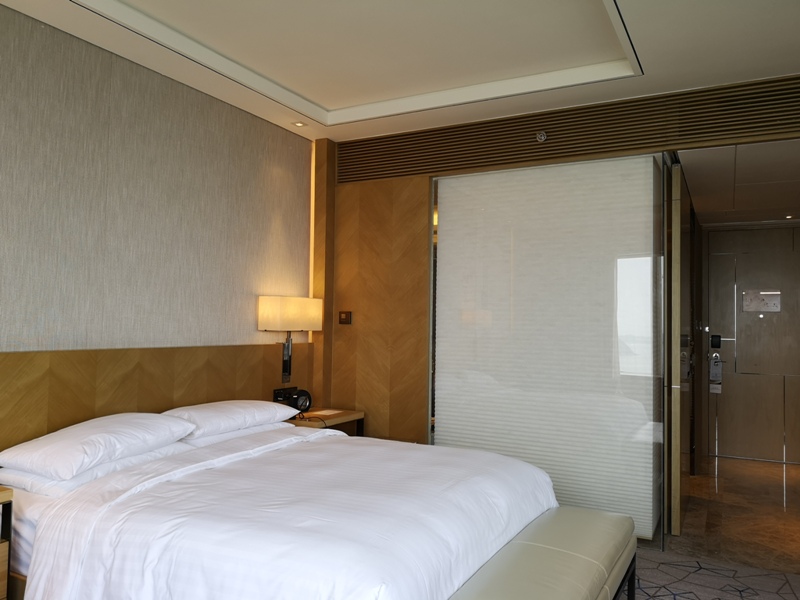 xiamenmarriott28 Xiamen-廈門泰地萬豪酒店 乾淨的發亮的窗戶與地板...新的就是好