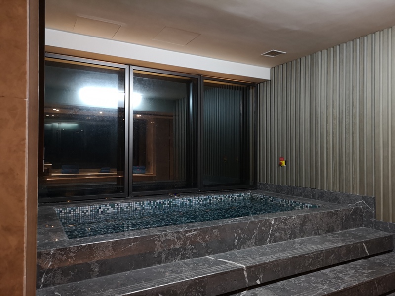 xiamenmarriott37 Xiamen-廈門泰地萬豪酒店 乾淨的發亮的窗戶與地板...新的就是好