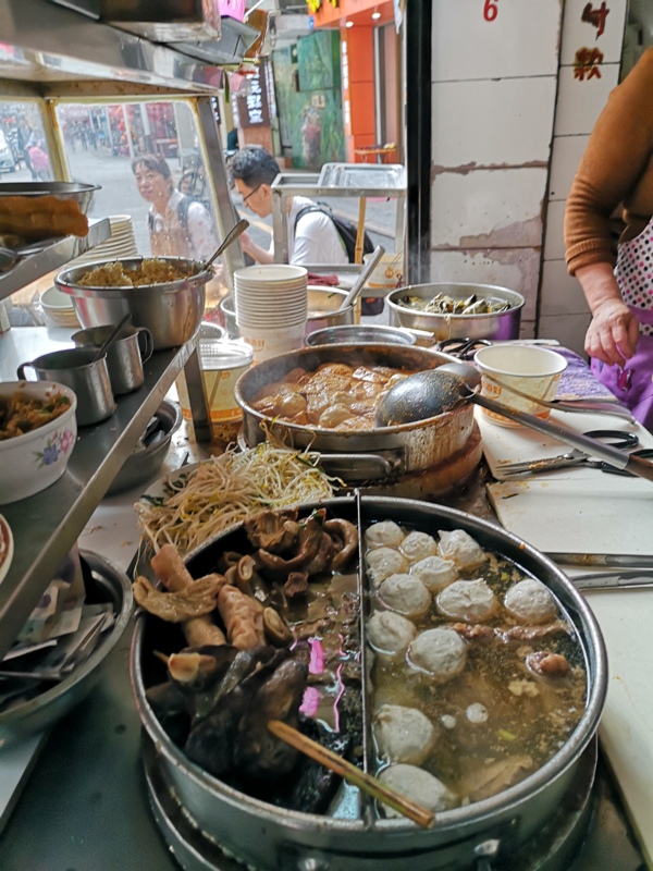 yuehua6 Xiamen-廈門特色小吃月華沙茶麵