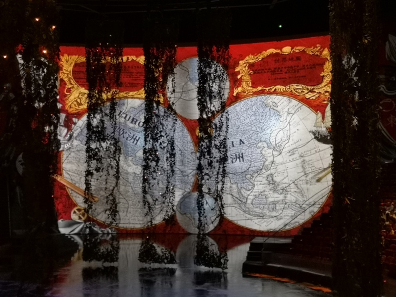 houseofdancingwater06 Macao-澳門晚間活動首選 太陽劇團水舞間 舞台設計超棒眼花撩亂的精采表演