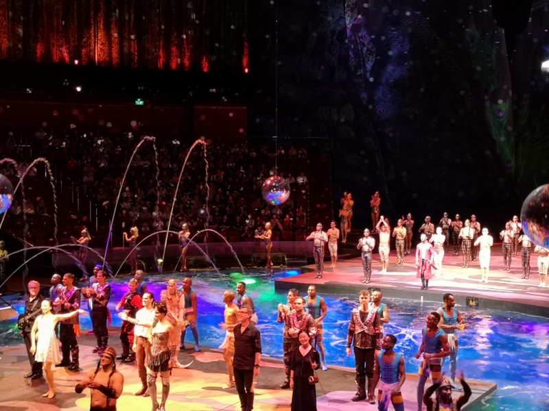 houseofdancingwater22 Macao-澳門晚間活動首選 太陽劇團水舞間 舞台設計超棒眼花撩亂的精采表演