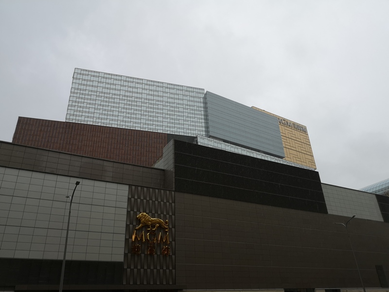 mgm02 Macao-澳門美獅美高梅MGM宛如美術館的購物中心 賭也要賭的優雅