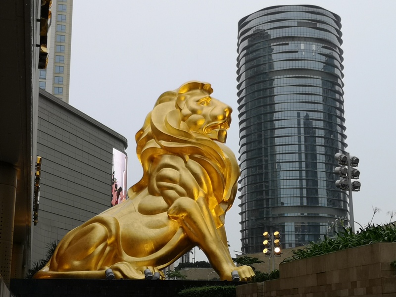 mgm04 Macao-澳門美獅美高梅MGM宛如美術館的購物中心 賭也要賭的優雅