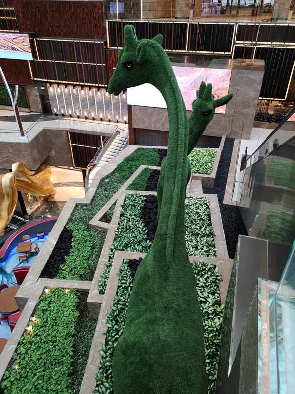 mgm22 Macao-澳門美獅美高梅MGM宛如美術館的購物中心 賭也要賭的優雅