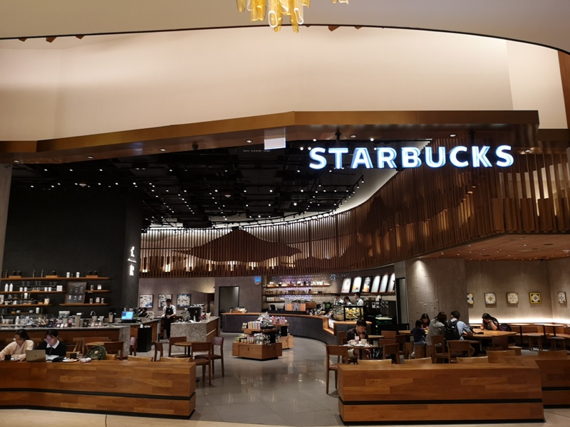 mgm33 Macao-澳門美獅美高梅MGM宛如美術館的購物中心 賭也要賭的優雅