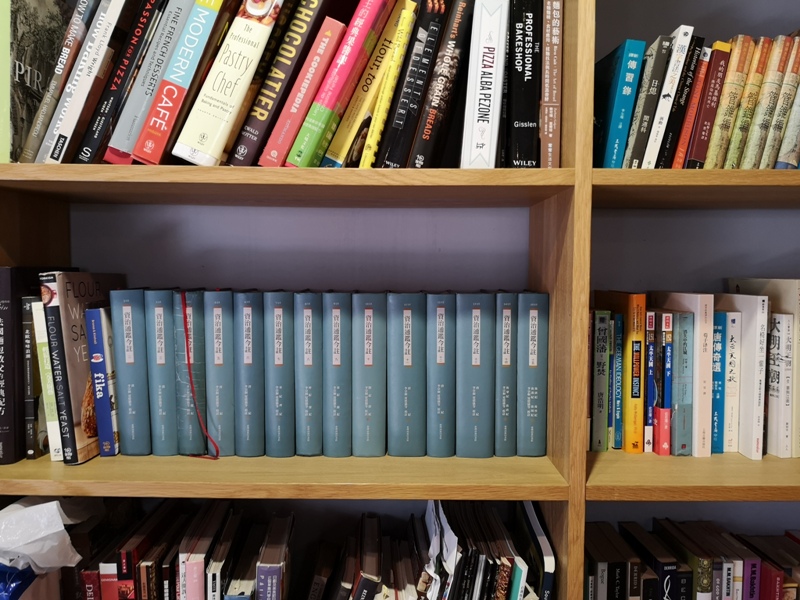 backdoor11 中壢-Backdoor Cafe胡思胡作 中央後門也有自家烘焙 空間清爽好舒適