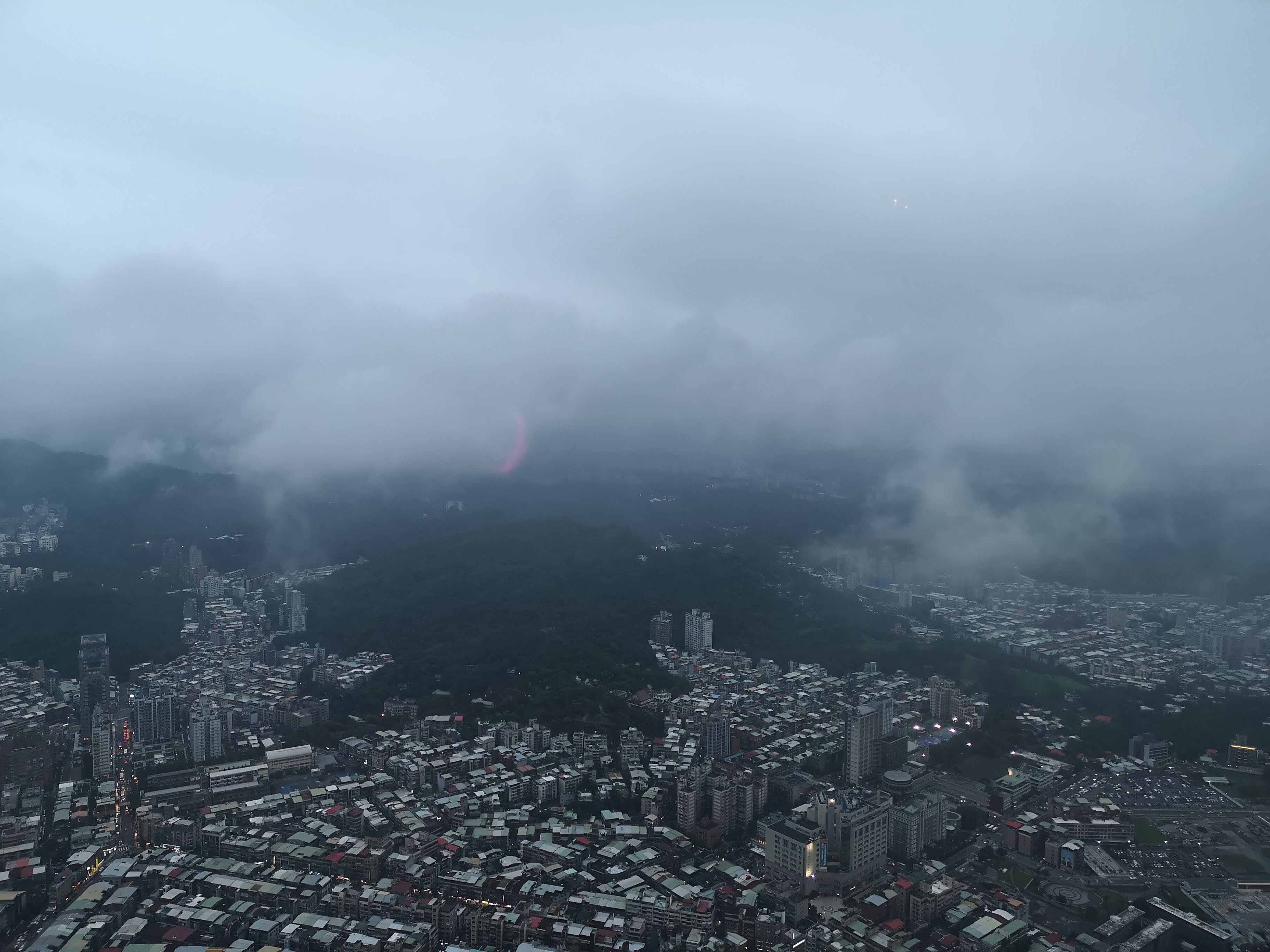 diamondtony04 信義-有無敵景觀的台北101隨意鳥地方@85F 高貴有點貴