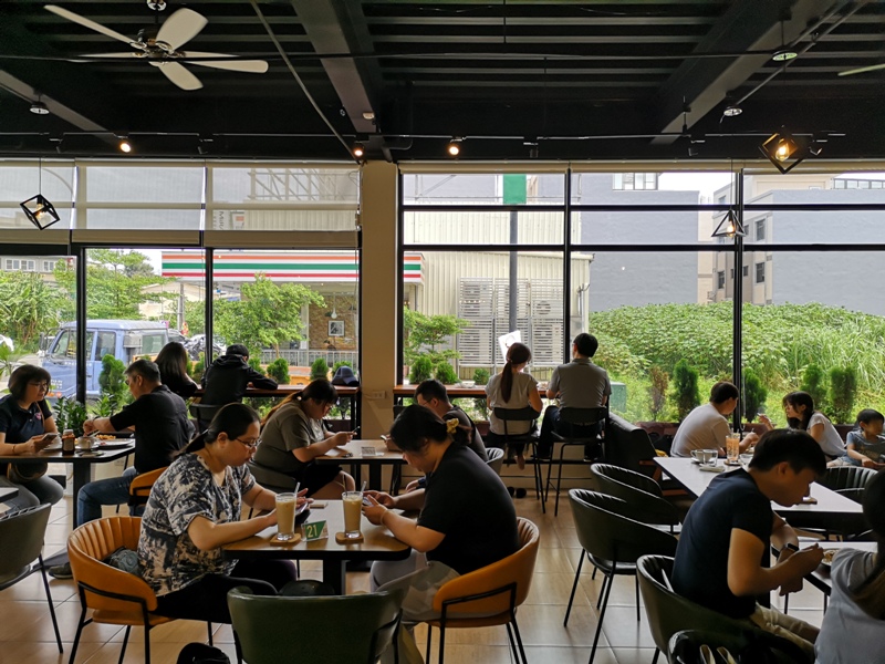 3toast08 新豐-仨宅吐司 網美最愛彩虹吐司牆