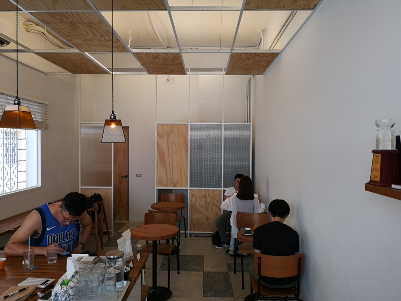 coffeeintro04 中壢-著手咖啡 簡單舒適帶著居家風格的一杯手沖