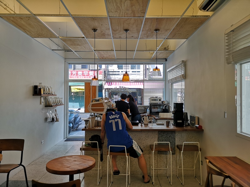 coffeeintro06 中壢-著手咖啡 簡單舒適帶著居家風格的一杯手沖