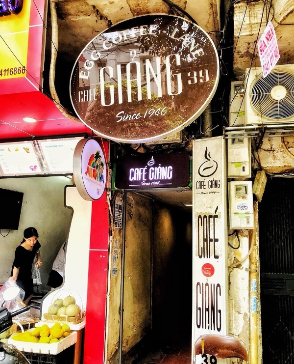 Hanoi-Giang Cafe最特色創意的咖啡 Egg Coffee雞蛋咖啡 觀光客首選必訪 Hanoi-Giang Cafe最特色創意的咖啡 Egg Coffee雞蛋咖啡 觀光客首選必訪