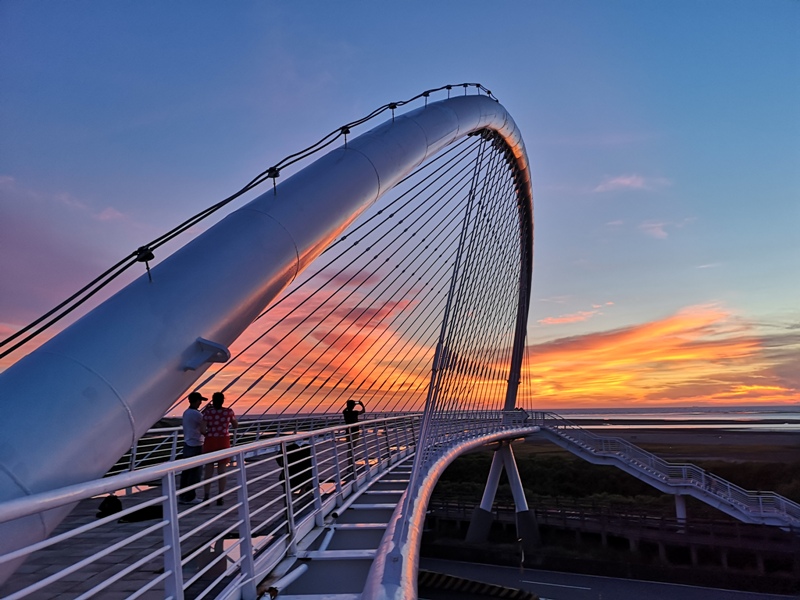 harpbridgee17 新竹-豎琴橋 多彩夕照下的美麗弧線 香山攝影熱點