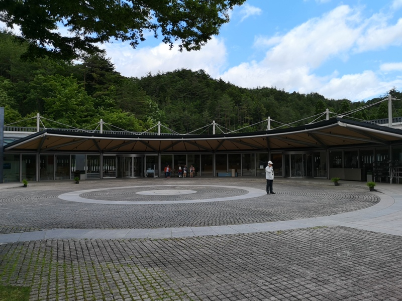 mihomuseum02 Shiga-滋賀Miho Museum美秀美術館 貝聿銘的桃花園 內外皆美的美術館