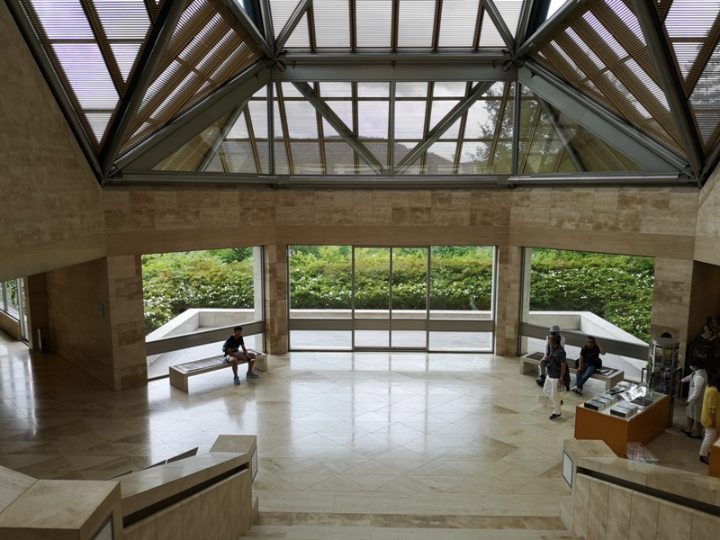 mihomuseum22 Shiga-滋賀Miho Museum美秀美術館 貝聿銘的桃花園 內外皆美的美術館
