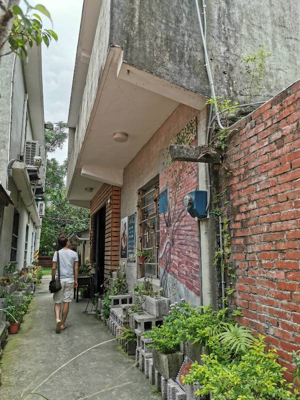 redbrick05 竹北-新瓦屋紅瓦紫藤 在花園也是花園的超綠意咖啡館