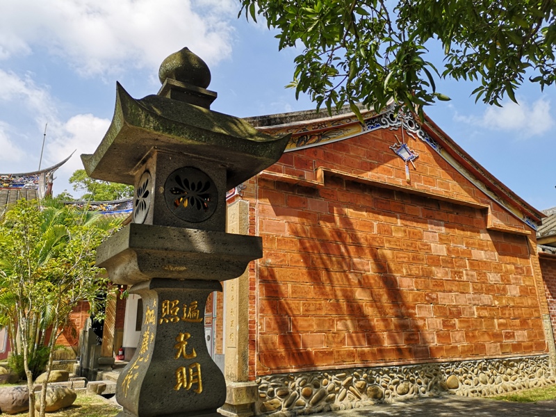 saimin04 大溪-齋明寺 古蹟巡禮 閩南建築與日式清水模的搭配...法鼓山齋明寺 清幽佛門聖地