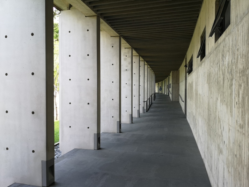 saimin07 大溪-齋明寺 古蹟巡禮 閩南建築與日式清水模的搭配...法鼓山齋明寺 清幽佛門聖地