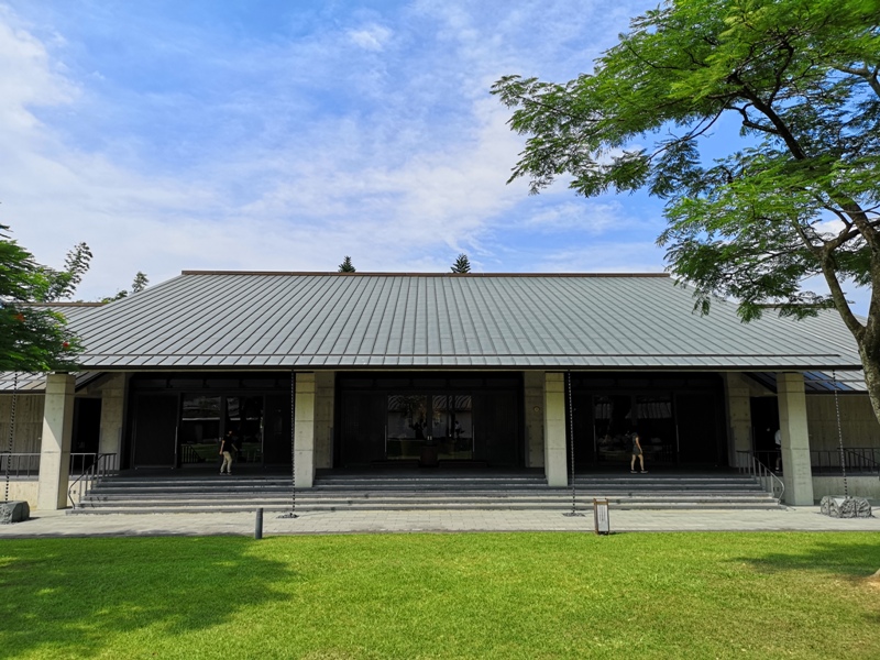 saimin13 大溪-齋明寺 古蹟巡禮 閩南建築與日式清水模的搭配...法鼓山齋明寺 清幽佛門聖地