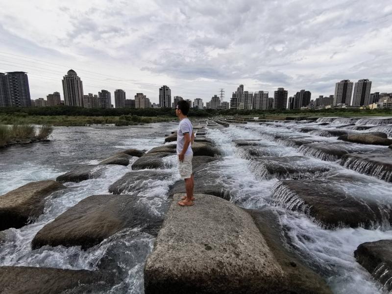 tofurockkk9 新竹-豆腐岩 頭前溪上水聲潺潺的IG熱點