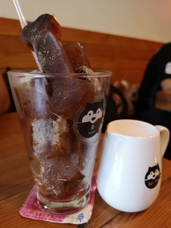 uglycoffee14 大溪-丑咖啡 帶毛小孩一起來 友善寵物帶著復古風的咖啡館