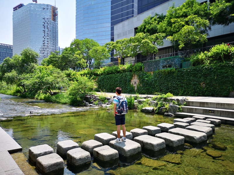 Seoul-清溪川 首爾市區的一股清流 忙碌城市生活中的一抹愜意