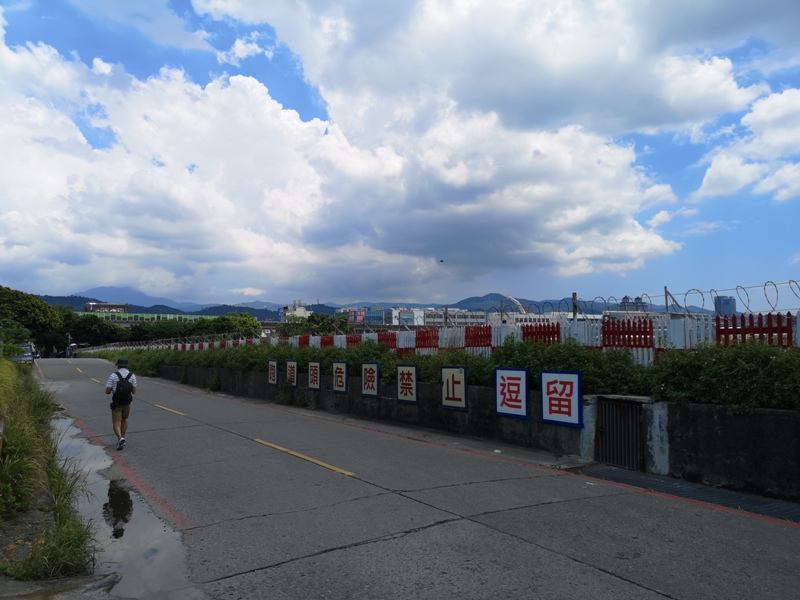 airplaneshoot02 中山-飛機巷(濱江街180巷)賞飛機...臨場感十足的賞機熱點