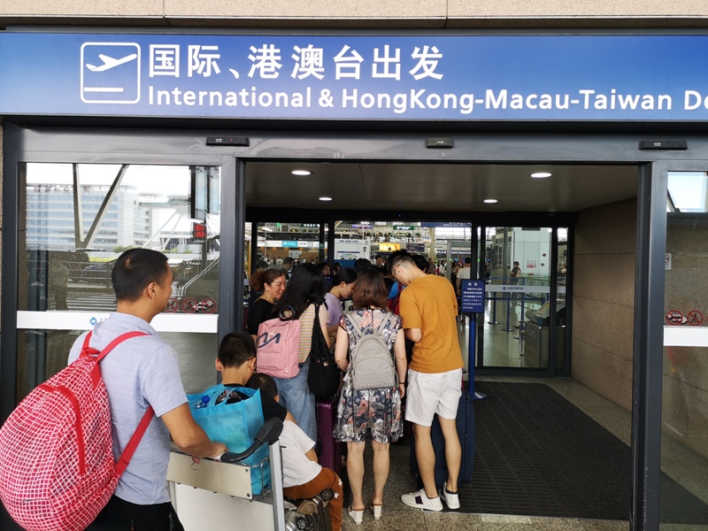 flypvg10 201908桃園浦東 買票登機一氣呵成 釜山取消立馬改飛上海 零計劃