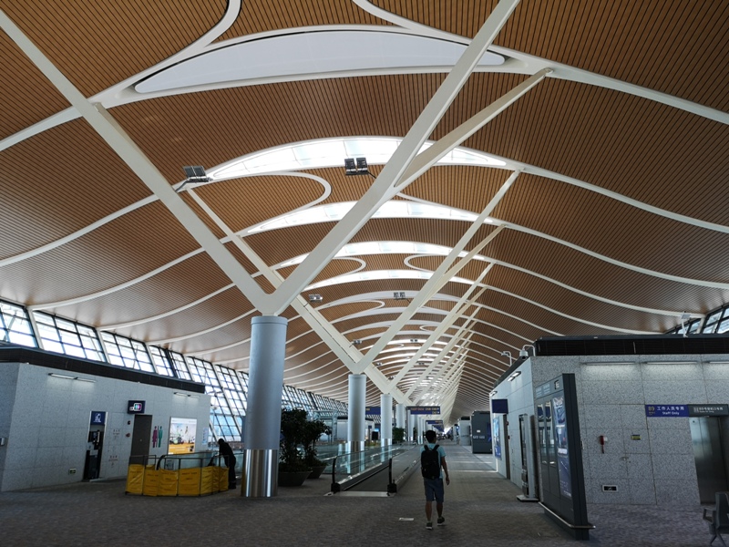 flypvg13 201908桃園浦東 買票登機一氣呵成 釜山取消立馬改飛上海 零計劃