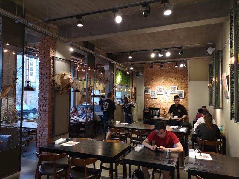 travelercafe06 楊梅-旅人咖啡 好不平凡的平凡老房子工業風