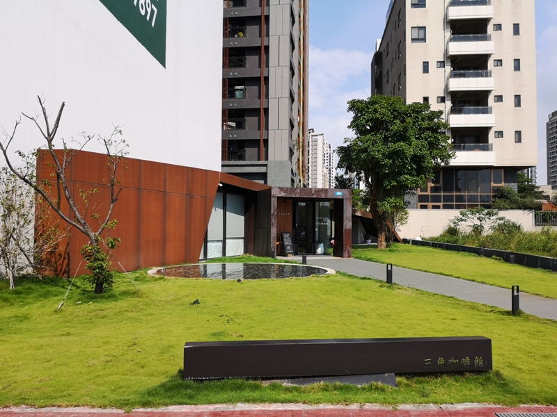 triangle1807 竹北-三角咖啡館 人咖啡與建築 最美的建築好喝的咖啡