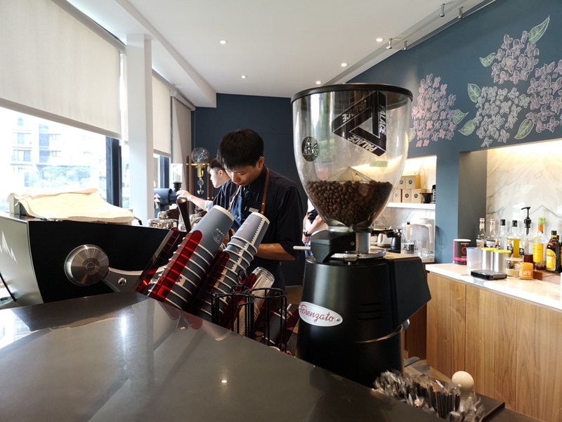 triangle1815 竹北-三角咖啡館 人咖啡與建築 最美的建築好喝的咖啡