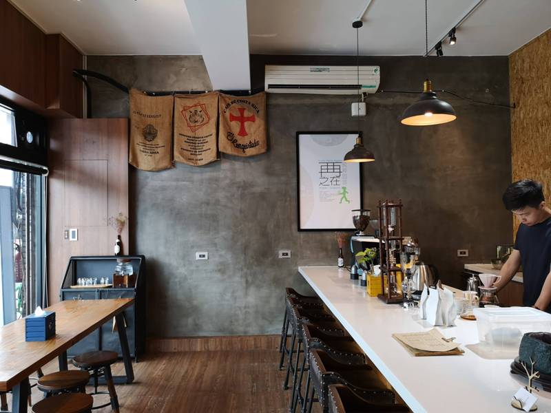 againagain08 中壢-再再之在 車庫改裝的咖啡空間 香氣滿溢