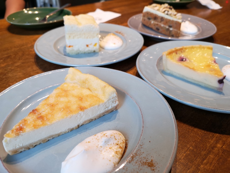 coppii6 中山-Coppii Lumii living coffee 冉冉生活 肉桂捲/厚鬆餅...好好吃的甜點下午