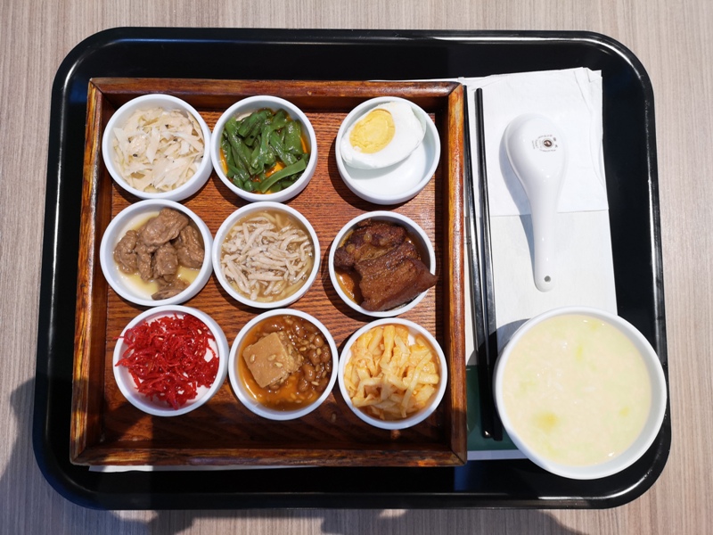 flynarita04 201909桃園成田 小花碳纖維機