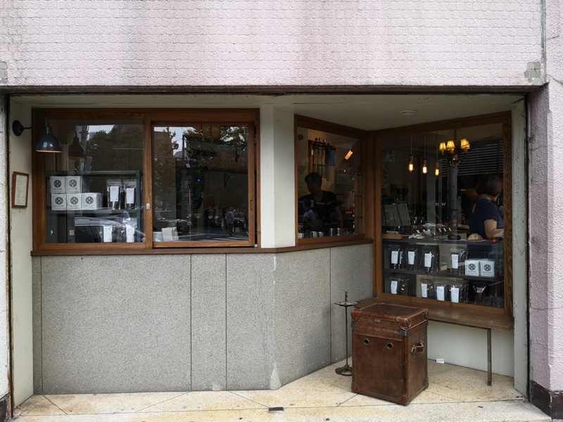glitch03 Kanda-Glitch Coffee & Roasters神保町書店街 一杯咖啡配本書