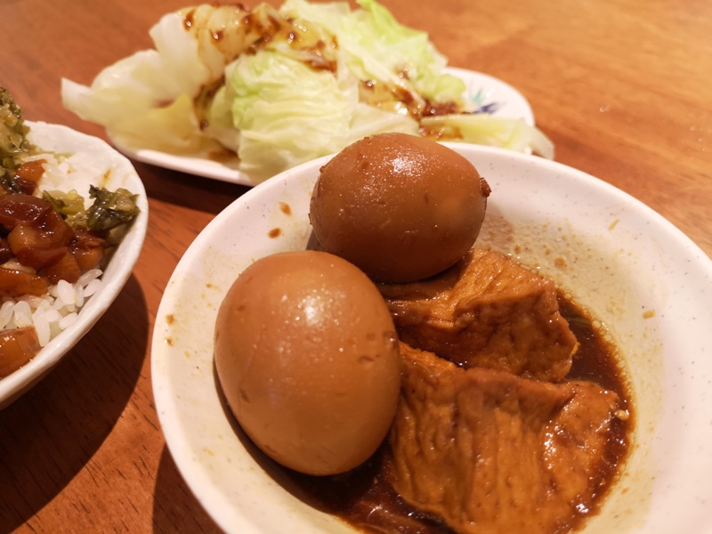 happyrice8 竹北-黑皮驊魯肉飯 滑順入口甜而不膩 好好吃