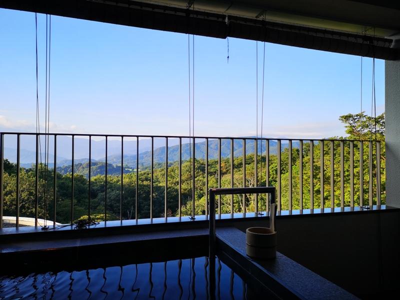 izumarriott24 Izu-伊豆修善寺萬豪 房間內泡湯享受山景與新鮮空氣