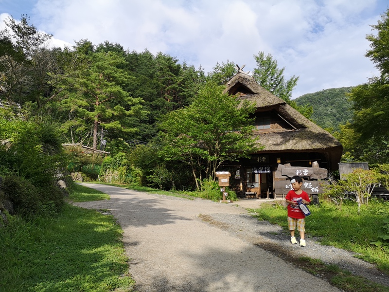 lyashinosatoo05 Seiko-西湖いやしの里根場 富士山下的合掌村