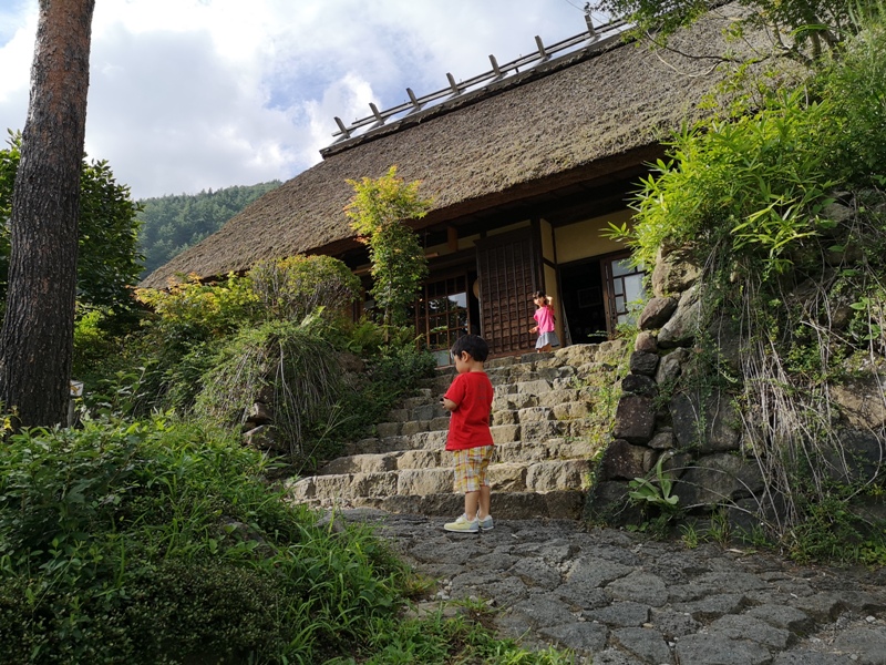 lyashinosatoo06 Seiko-西湖いやしの里根場 富士山下的合掌村