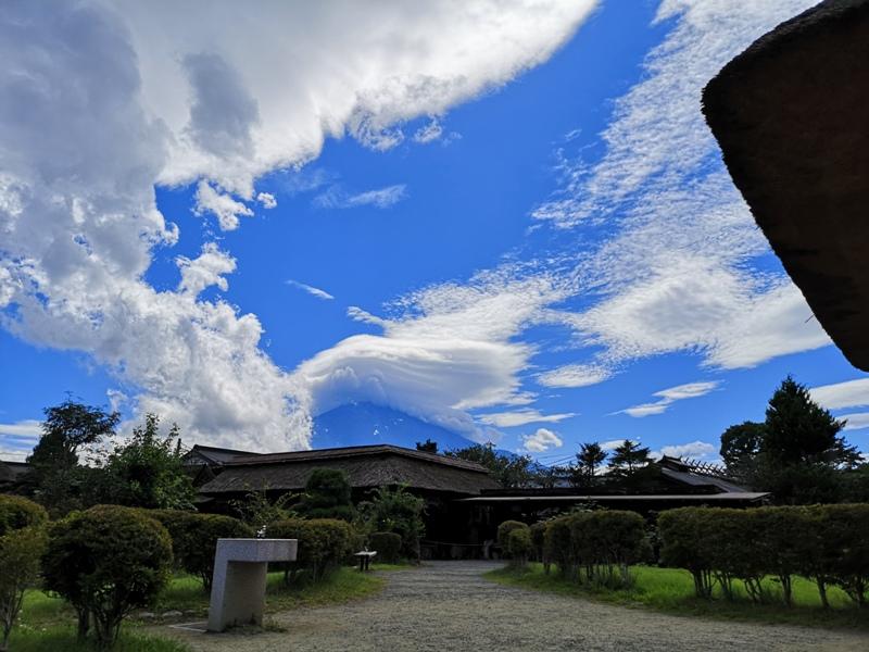 oshinohakkai01 Nakayamako-忍野八海 富士山旁湧泉小村落 看水玩水賞富士