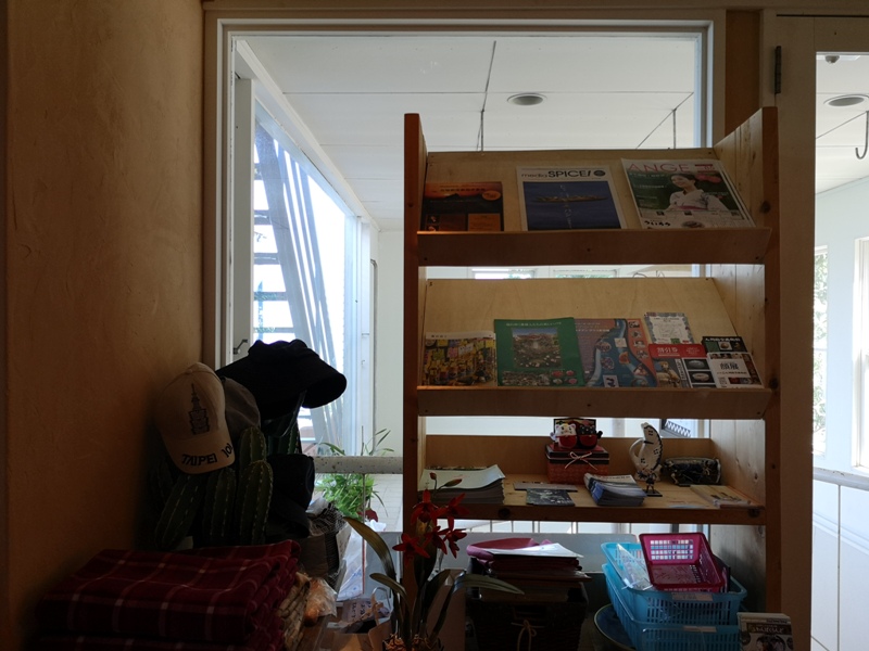 paradisecafe05 Odawara-Paradise Cafe Saddle Back藍天綠樹海景紅瓦屋 江之浦的景觀咖啡