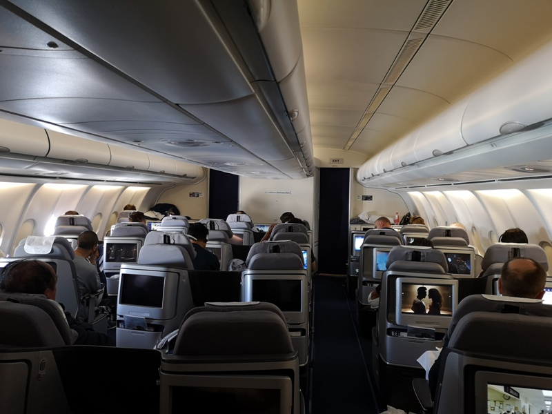 Dustpeeee01 201910 全日空取消漢莎救援 薩爾斯堡轉轉轉回台北 一日四趟創紀錄