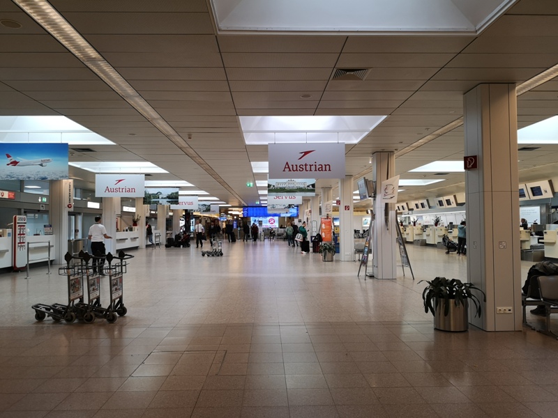 Dustpeeee04 201910 全日空取消漢莎救援 薩爾斯堡轉轉轉回台北 一日四趟創紀錄