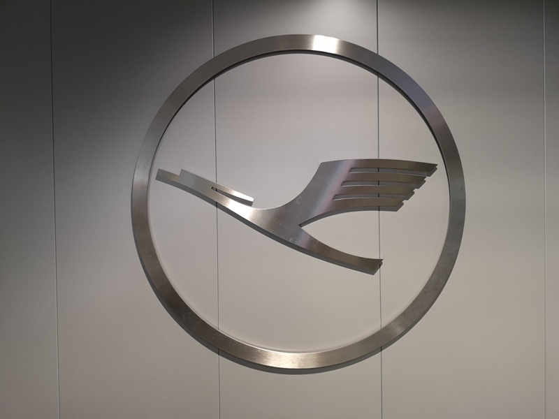 Dustpeeee17 201910 全日空取消漢莎救援 薩爾斯堡轉轉轉回台北 一日四趟創紀錄