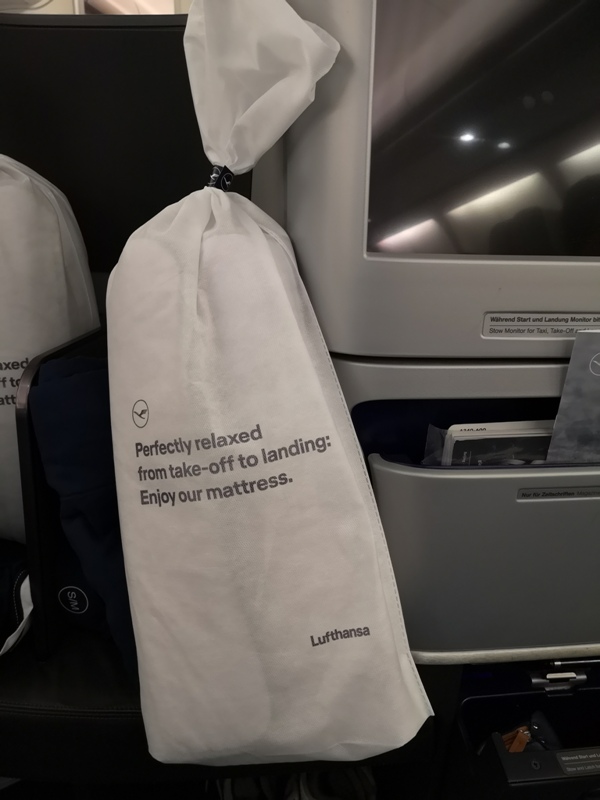 Dustpeeee33 201910 全日空取消漢莎救援 薩爾斯堡轉轉轉回台北 一日四趟創紀錄