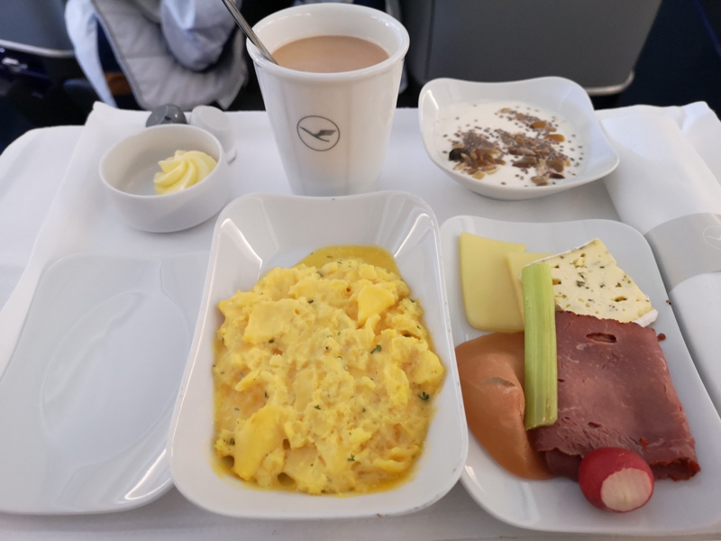 Dustpeeee47 201910 全日空取消漢莎救援 薩爾斯堡轉轉轉回台北 一日四趟創紀錄