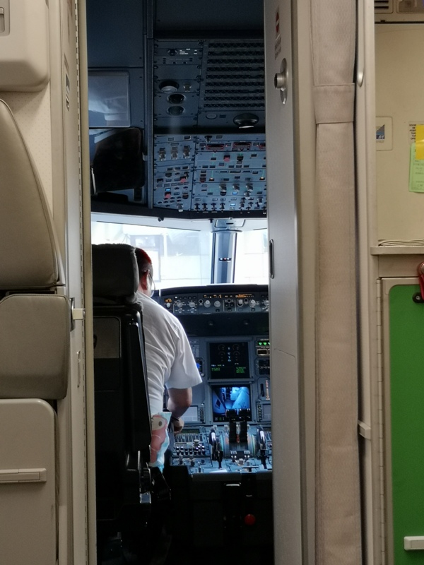 Dustpeeee54 201910 全日空取消漢莎救援 薩爾斯堡轉轉轉回台北 一日四趟創紀錄